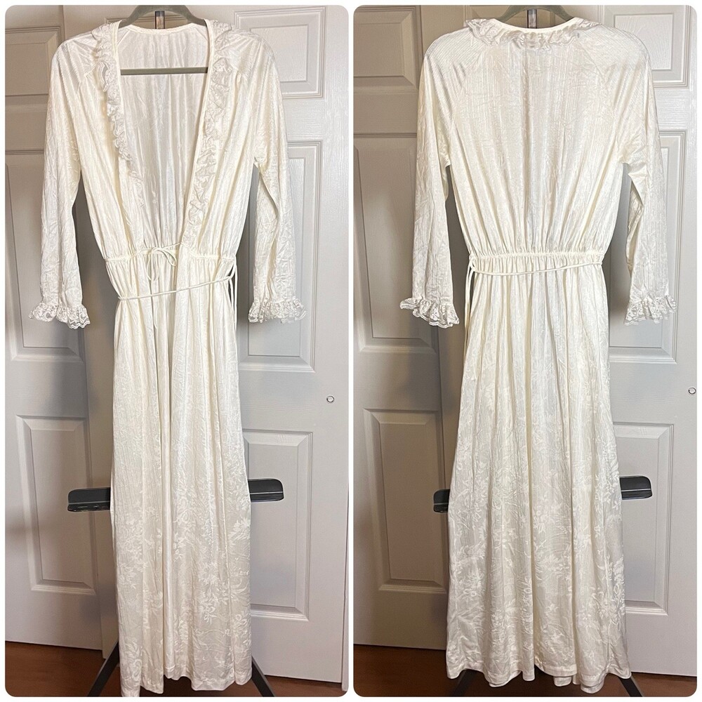 Vintage 60s Miss Elaine Lace Nightgown 70s Robe Ivory Satin Floral Ruffle